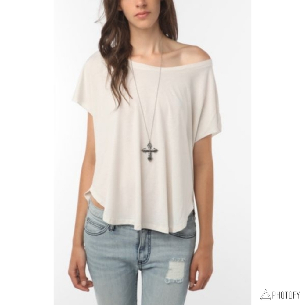New Womens Mouchette Urban Outfitters Soft High Low Hem Off Shoulder Tee - Cream